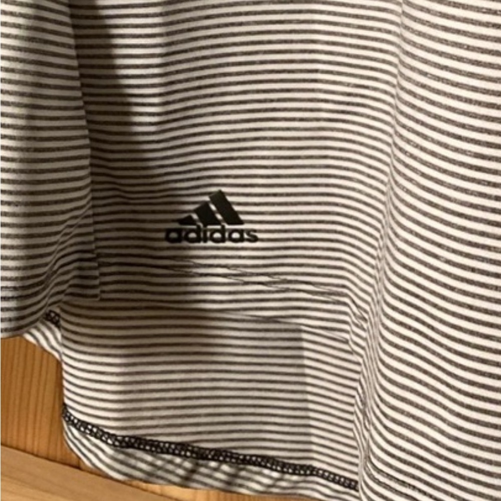 🖤ADIDAS🖤- Woman’s Adidas golf shirt - GUC Large
